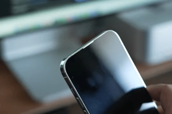 iPhone 16 Pro Max deve contar com telas maiores